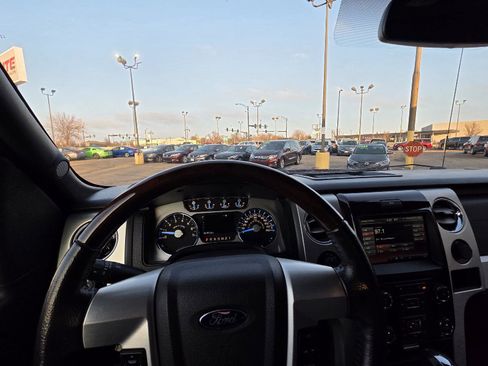 Used 2014 Ford F150 Platinum image 30