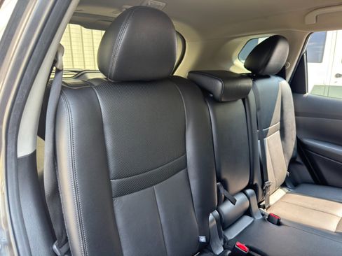 Used 2020 Nissan Rogue SL FWD image 36