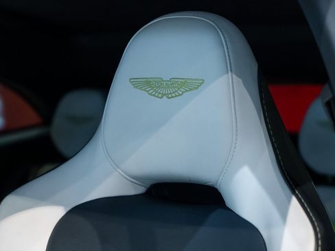 Used 2023 Aston Martin DBX 707 image 6