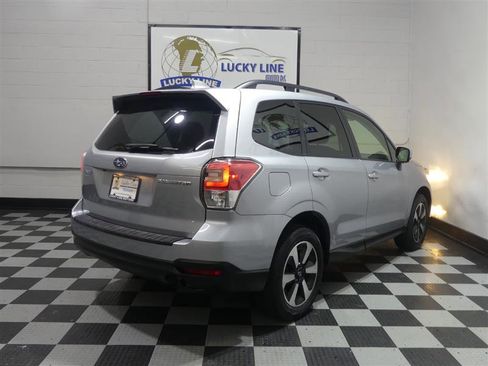 Used 2018 Subaru Forester 2.5i Premium image 10