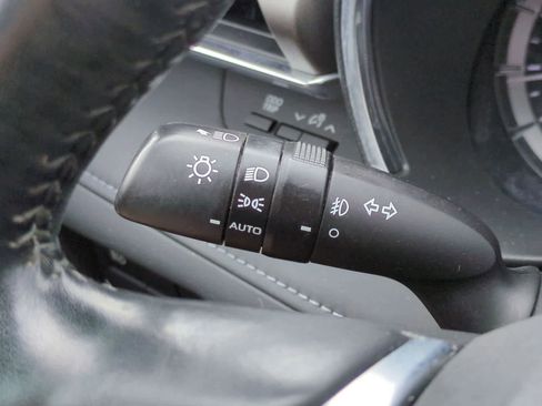 Used 2021 Toyota Highlander Limited AWD/4WD image 28