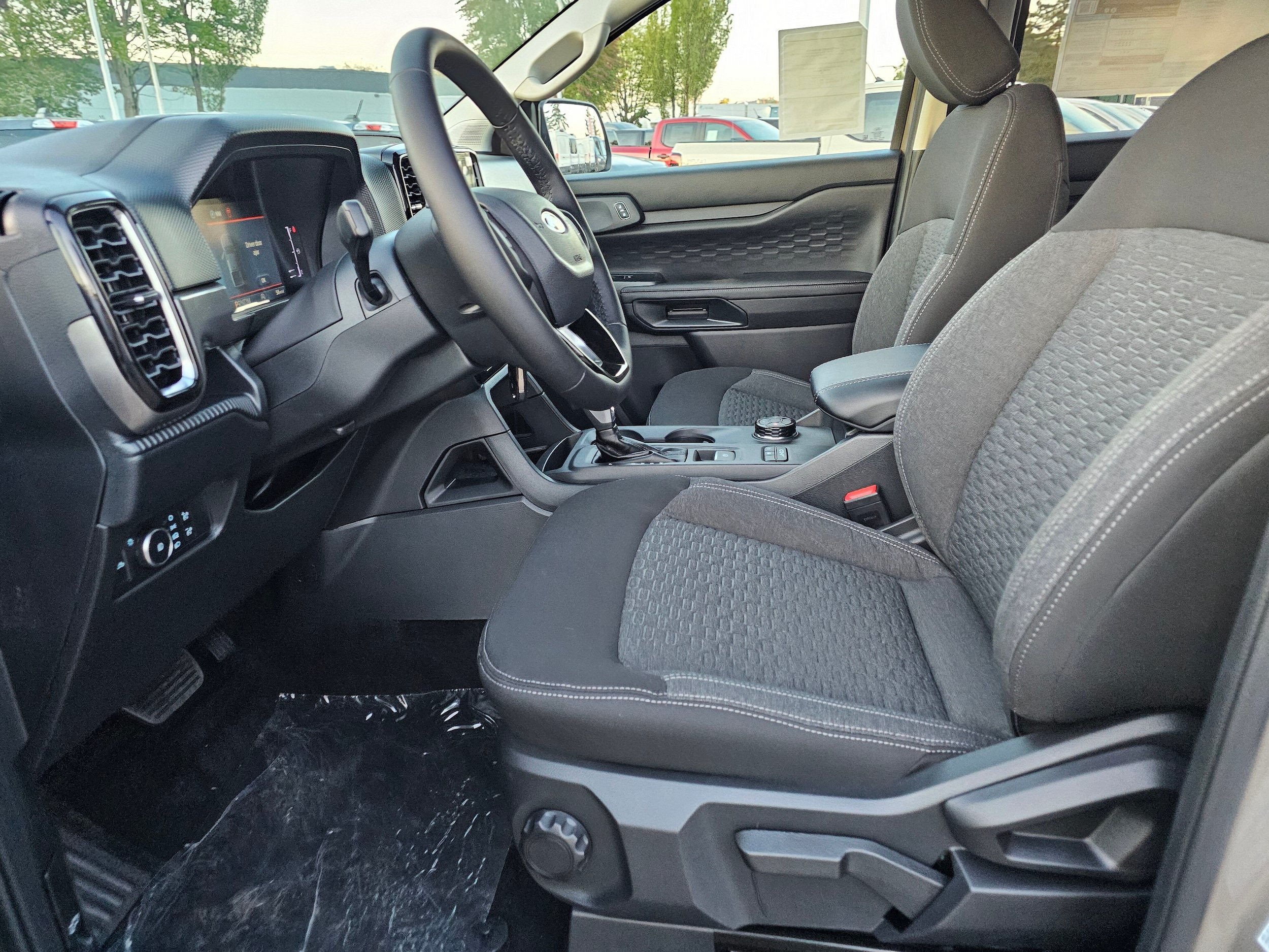 New 2026 Ford Ranger XLT w/ FX4 Off-Road Package AWD/4WD image 16