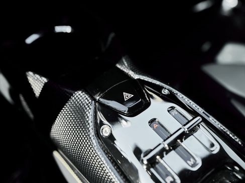 Used 2022 Ferrari SF90 Stradale image 65