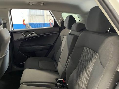 Used 2024 Kia Sportage LX FWD image 18