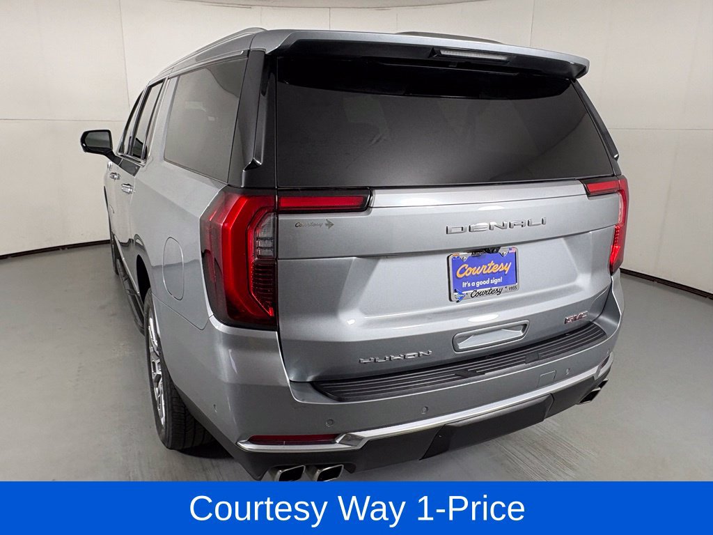 Used 2025 GMC Yukon XL Denali AWD/4WD image 8