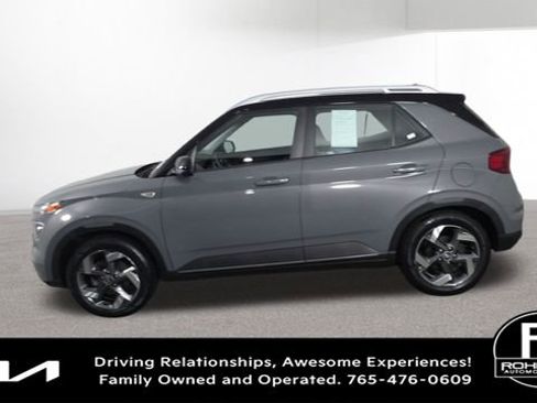 Used 2022 Hyundai Venue Limited image 5