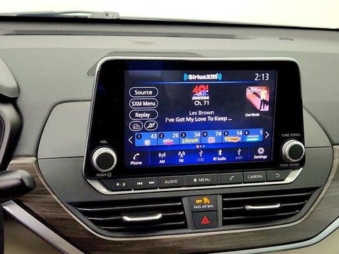 Used 2023 Nissan Altima 2.5 SV FWD image 15