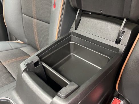New 2026 GMC Canyon AT4 w/ Technology Plus Package AWD/4WD image 18
