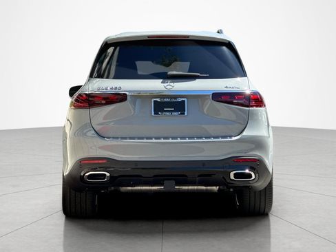 New 2026 Mercedes-Benz GLS 450 4MATIC image 4