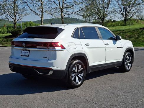Used 2024 Volkswagen Atlas Cross Sport SE AWD/4WD image 8