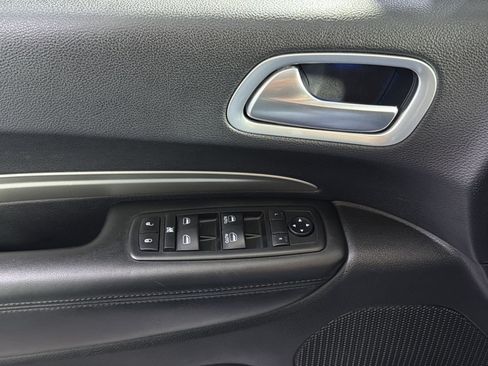 Used 2019 Dodge Durango SXT AWD/4WD image 37