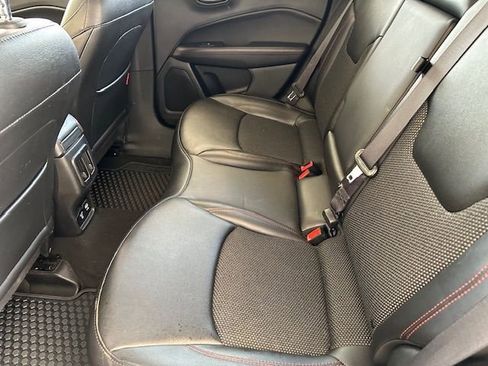 Used 2021 Jeep Compass Trailhawk image 19