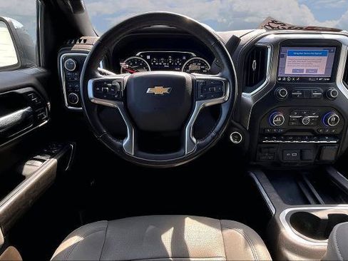 Used 2022 Chevrolet Silverado 1500 LTZ w/ LTZ Premium Package image 8