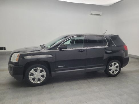 Used 2017 GMC Terrain SLE FWD image 2