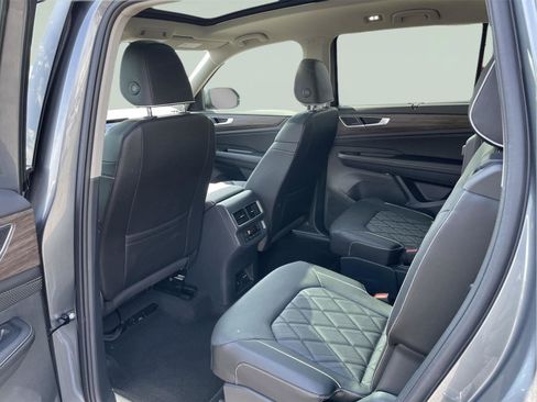 Used 2024 Volkswagen Atlas SEL Premium R-Line image 14