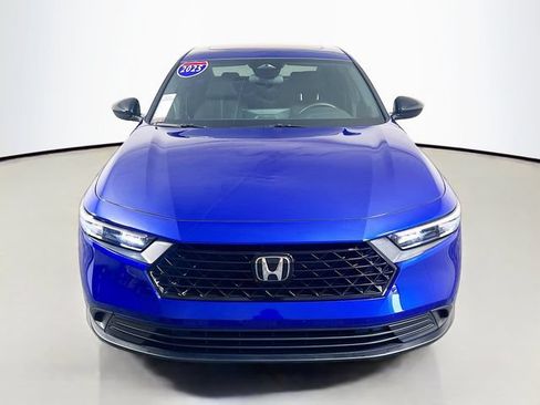 Used 2025 Honda Accord Sport image 2