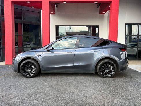Used 2023 Tesla Model Y Long Range AWD/4WD image 7