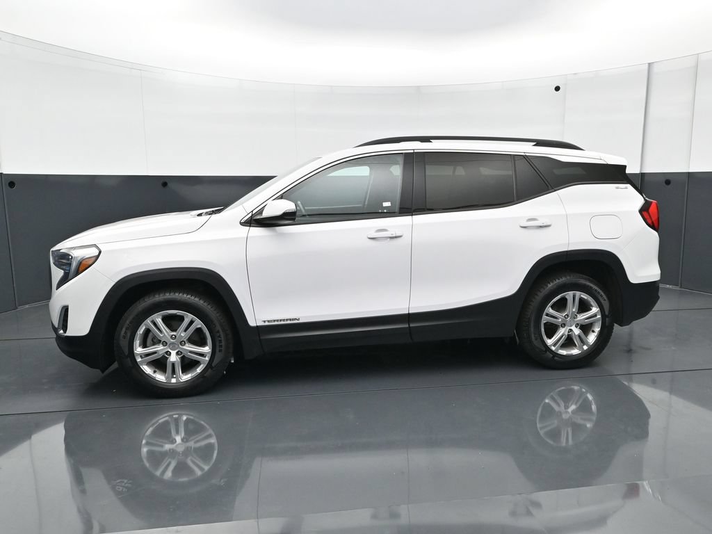 Used 2020 GMC Terrain SLE w/ Driver Convenience Package AWD/4WD image 3