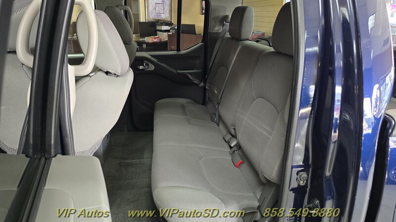 Used 2011 Nissan Frontier SV RWD image 16