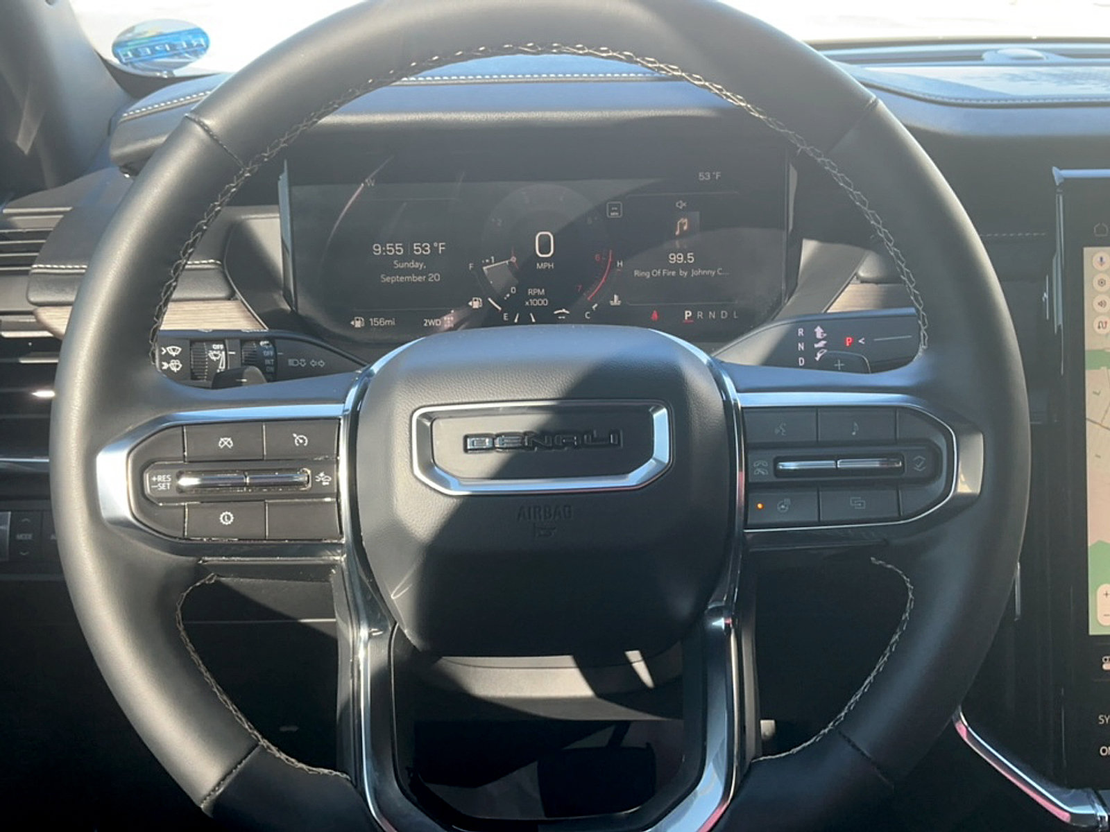 Used 2025 GMC Acadia Denali AWD/4WD image 17