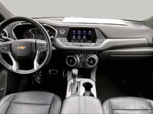 Used 2020 Chevrolet Blazer LT FWD image 14