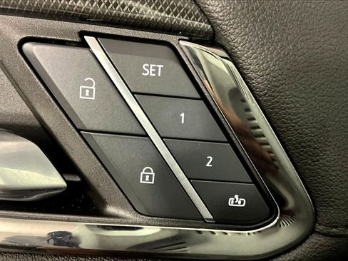 Used 2024 GMC Sierra 1500 AT4 w/ Technology Package image 35