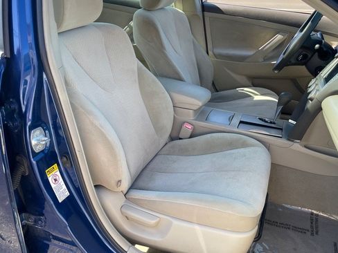 Used 2011 Toyota Camry LE w/ LE Extra-Value Pkg FWD image 23