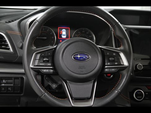 Used 2023 Subaru Crosstrek 2.5i Limited AWD/4WD image 7