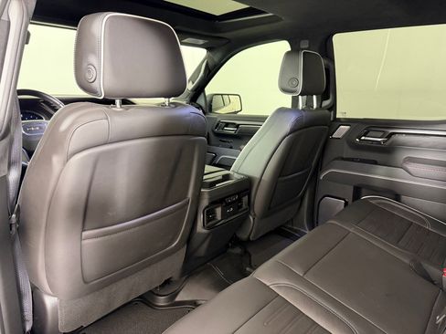 Used 2024 GMC Sierra 1500 AT4X image 26