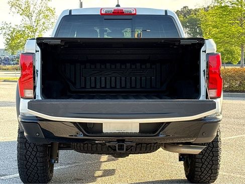 Used 2023 Chevrolet Colorado ZR2 w/ ZR2 Convenience Package III AWD/4WD image 21