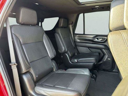 Used 2023 Chevrolet Tahoe Z71 w/ Luxury Package AWD/4WD image 45