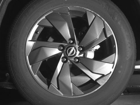 Used 2025 Nissan Rogue SV image 14