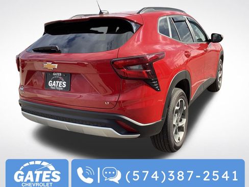 Used 2026 Chevrolet Trax LT w/ Driver Confidence Package FWD image 10