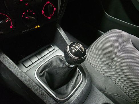 Used 2012 Volkswagen Jetta S image 29