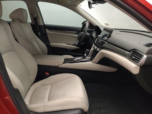 Used 2019 Honda Accord LX image 21