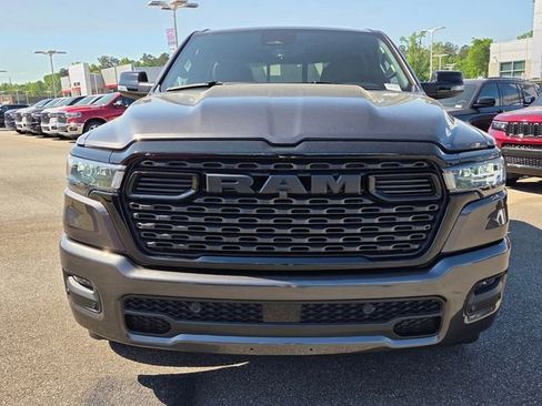 Used 2026 RAM 1500 4x4 Crew Cab image 2