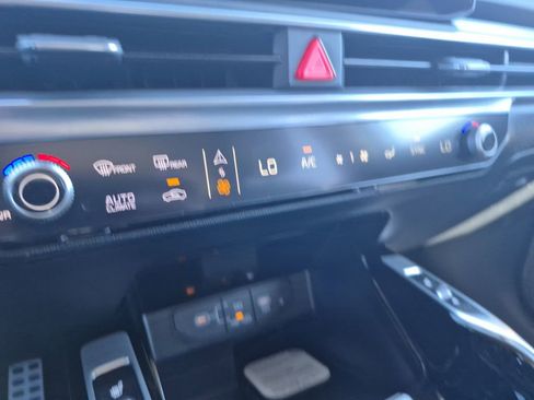 New 2026 Kia Sorento SX image 22