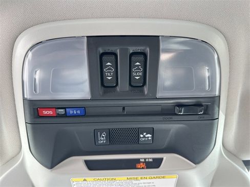 Used 2021 Subaru Crosstrek 2.5i Sport w/ Moonroof Package image 29