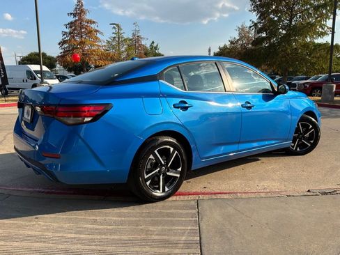 Used 2025 Nissan Sentra SV FWD image 6