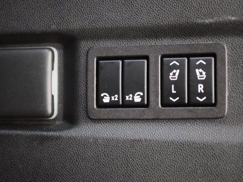 Used 2023 Chevrolet Tahoe Premier image 23