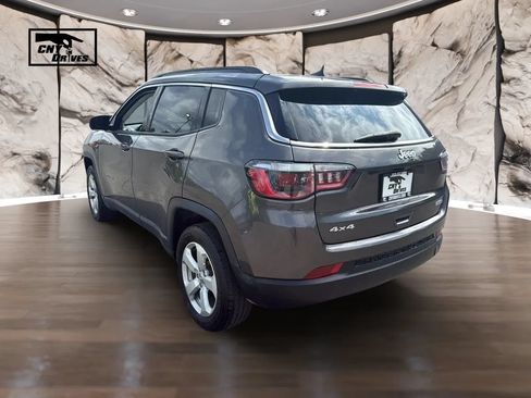 Used 2019 Jeep Compass Latitude AWD/4WD image 6