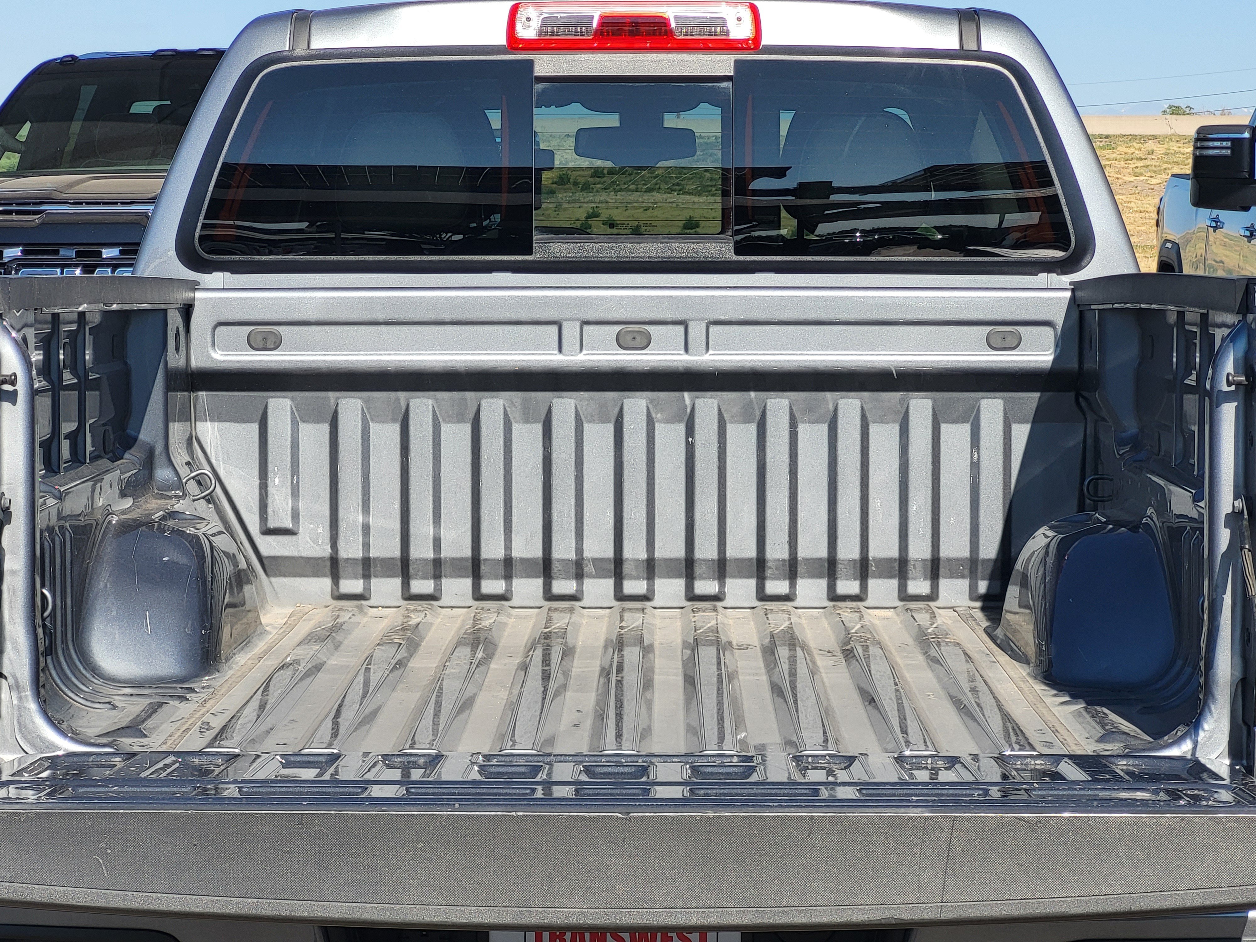 Certified 2022 GMC Canyon AT4 w/ Trailering Package AWD/4WD image 24