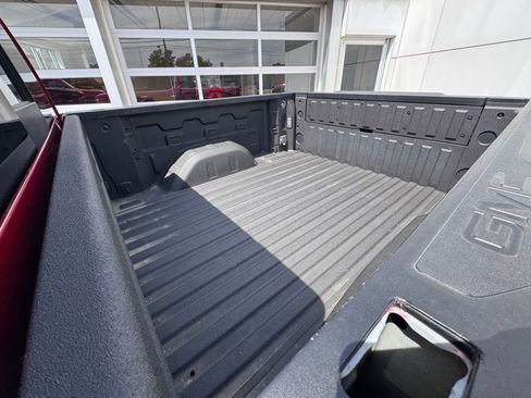 Used 2024 GMC Sierra 1500 SLT w/ SLT Premium Plus Package AWD/4WD image 34