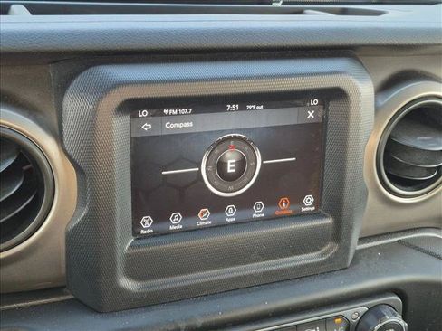 Used 2020 Jeep Gladiator Sport w/ Quick Order Package 24S AWD/4WD image 13