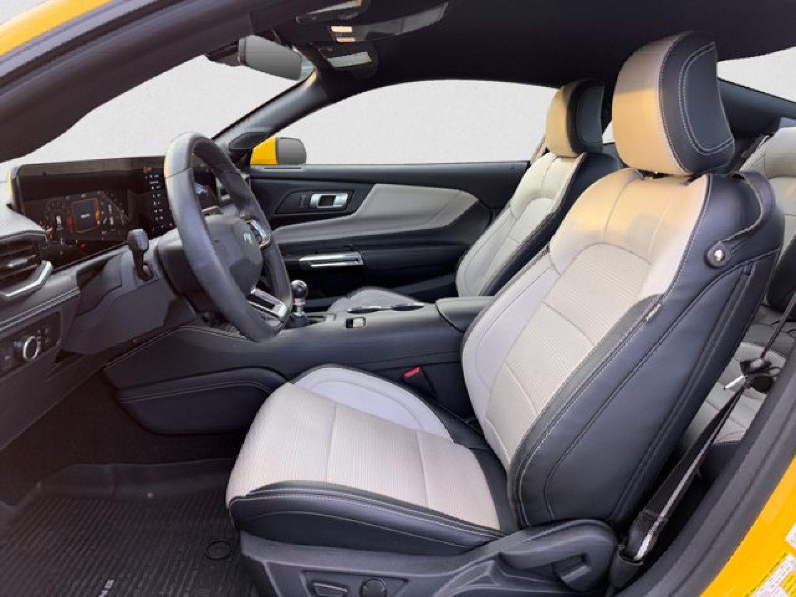 Used 2024 Ford Mustang GT Premium RWD image 11