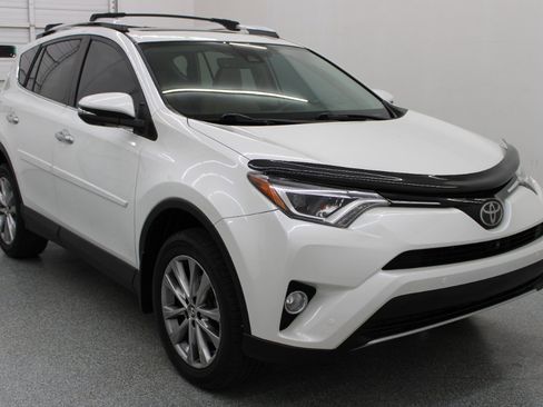 Used 2016 Toyota RAV4 Limited w/ Advanced Technology Package AWD/4WD image 4