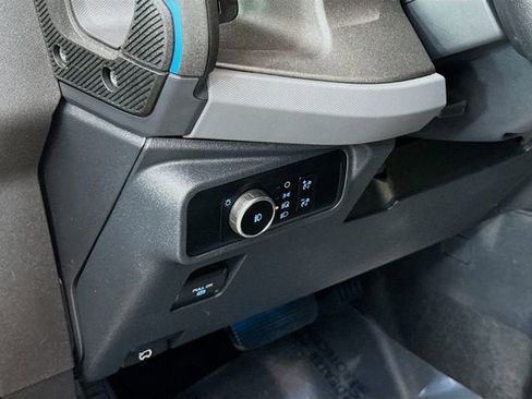 Used 2024 Ford Bronco Black Diamond image 10