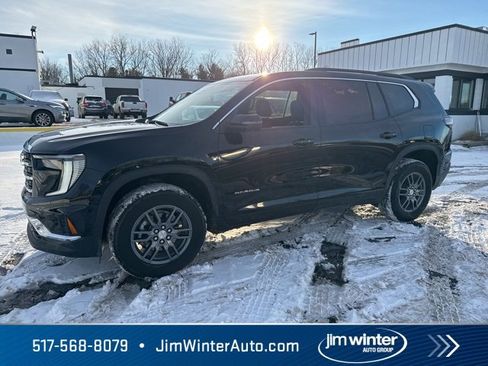 Used 2025 GMC Acadia Elevation image 6