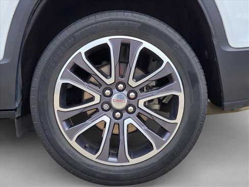 Used 2020 GMC Acadia AT4 w/ Driver Alert Package II AWD/4WD image 14