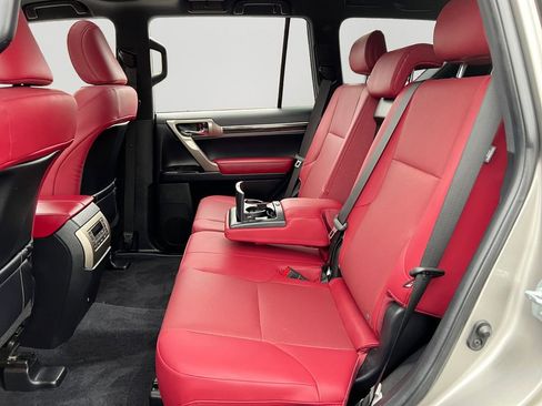 Used 2021 Lexus GX 460 Premium w/ Premium Package image 13